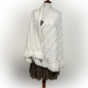 Vintage Ivory Crochet Knit Shawl Fringe Poncho Cape 70’s boho, country, romantic